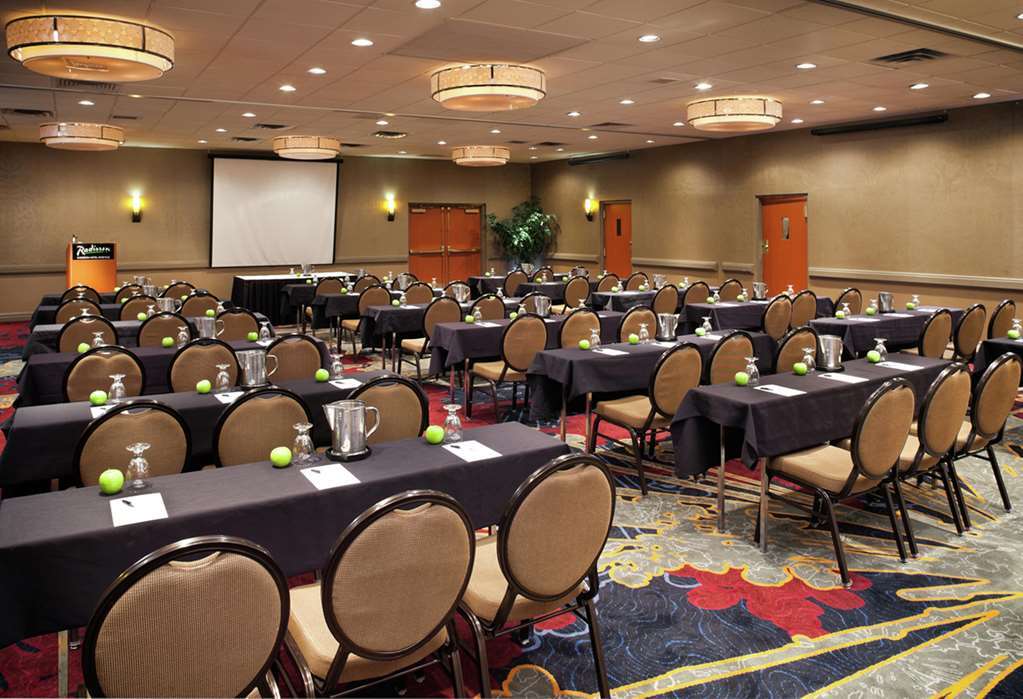 Doubletree By Hilton Roseville Minneapolis Съоръжения снимка